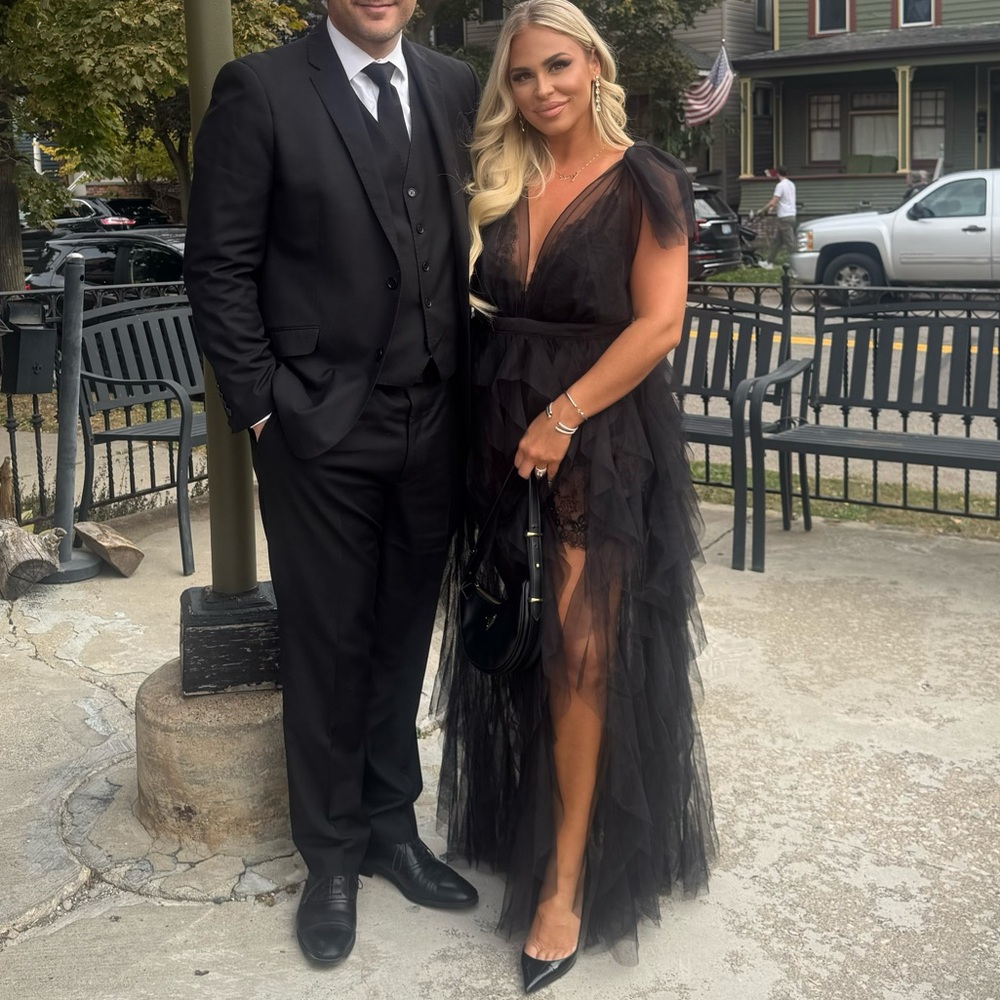 Elegant Black Tulle Evening Gown
